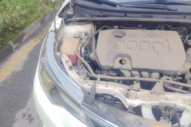 Used Toyota Levin 2014 1.8 GS CVT Elite Edition Engine Bay Right