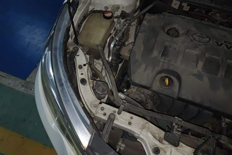Used Toyota Levin 2014 1.6G CVT Elite Edition Engine Bay Right