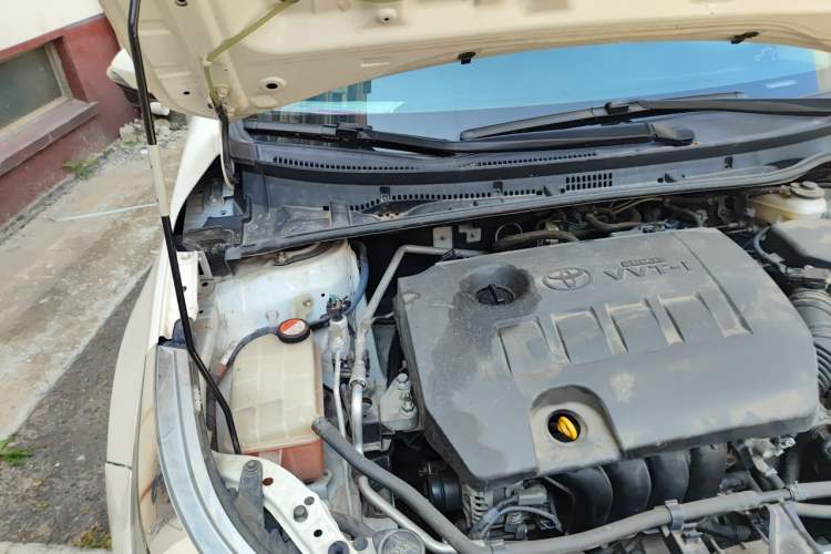 Used Toyota Levin 2014 1.6G CVT Elite Edition Engine Bay Right