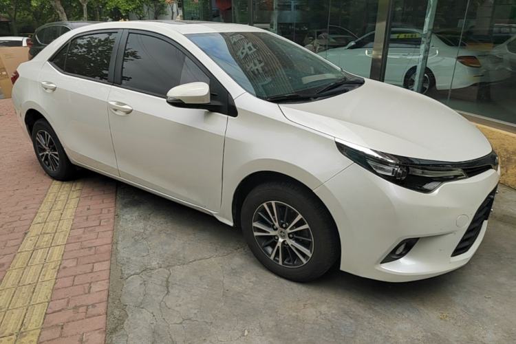 Used Toyota Levin 2014 1.6G CVT Elite Edition Front Right 45 Deg