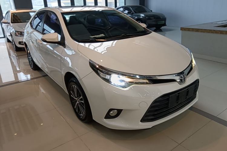 Used Toyota Levin 2014 1.6G CVT Elite Edition Front Right 45 Deg