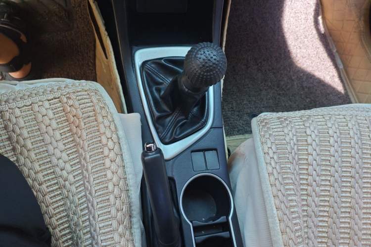 Used Toyota Levin 2014 1.6G Manual Elite Edition Gear Lever