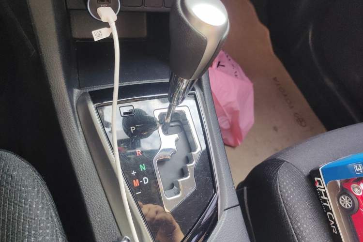 Used Toyota Levin 2014 1.6G CVT Elite Edition Gear Lever