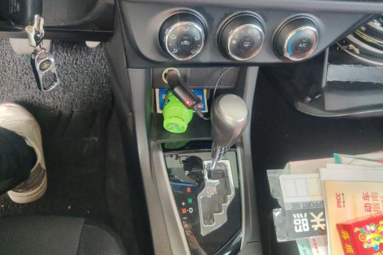Used Toyota Levin 2014 1.6G CVT Elite Edition Gear Lever