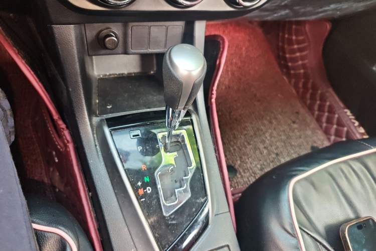 Used Toyota Levin 2014 1.6G CVT Elite Edition Gear Lever