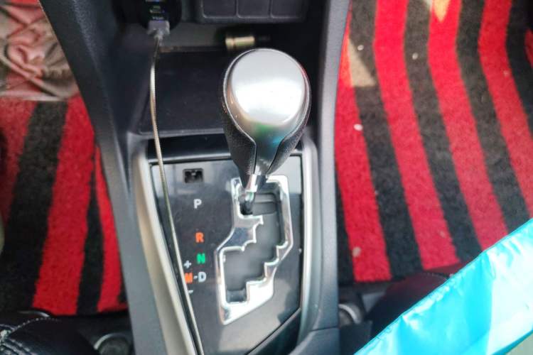 Used Toyota Levin 2014 1.6G CVT Elite Edition Gear Lever