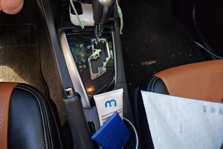 Used Toyota Levin 2014 1.6G CVT Elite Edition Gear Lever