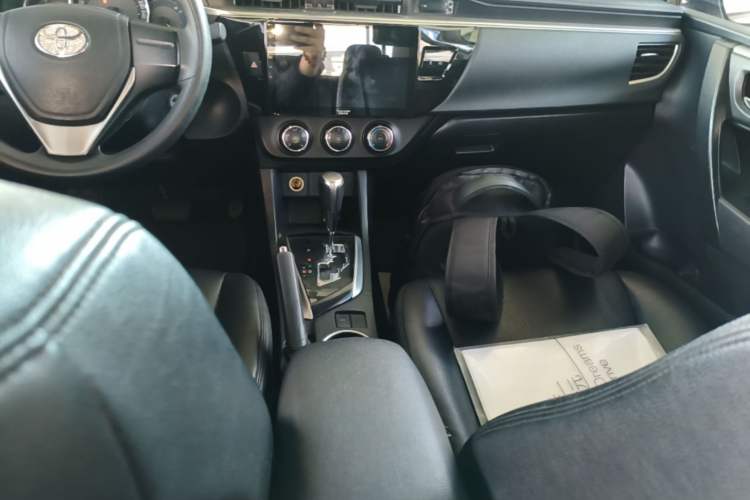Used Toyota Levin 2014 1.6G CVT Elite Edition Gear Lever