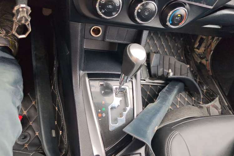 Used Toyota Levin 2014 1.6G CVT Elite Edition Gear Lever