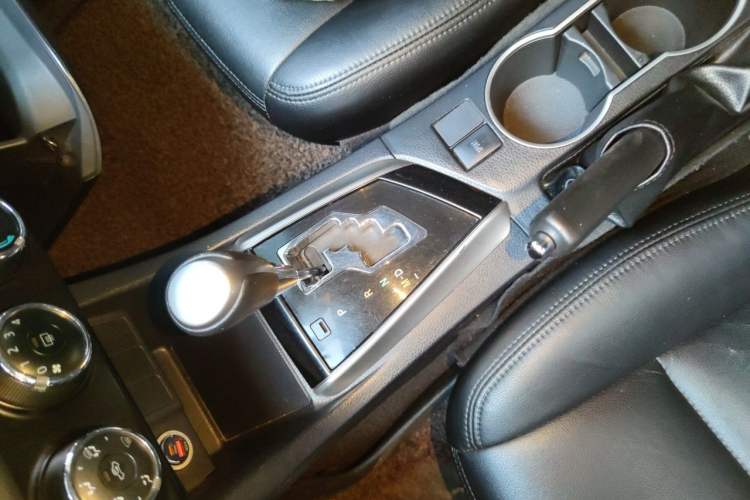 Used Toyota Levin 2014 1.6G CVT Elite Edition Gear Lever