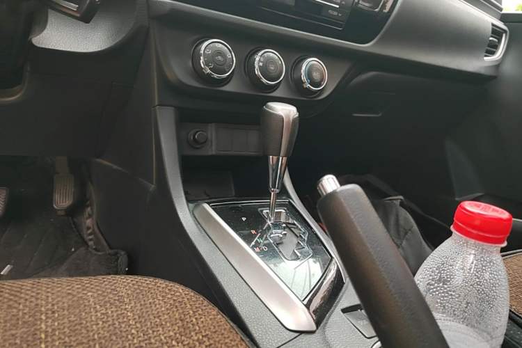 Used Toyota Levin 2014 1.6G CVT Elite Edition Gear Lever