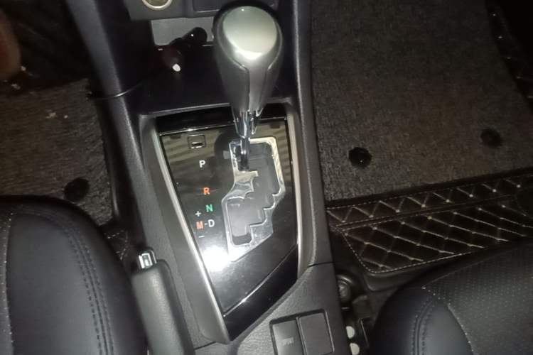 Used Toyota Levin 2014 1.6G CVT Elite Edition Gear Lever