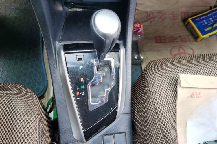 Used Toyota Levin 2014 1.6G CVT Elite Edition Gear Lever