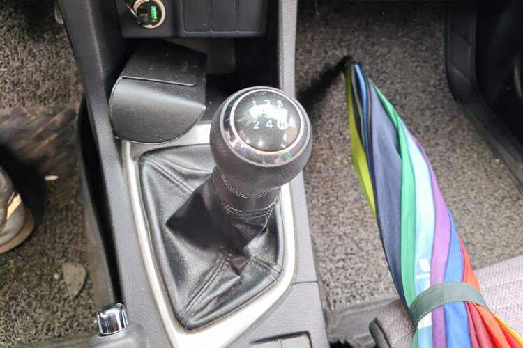 Used Toyota Levin 2014 1.6G Manual Elite Edition Gear Lever