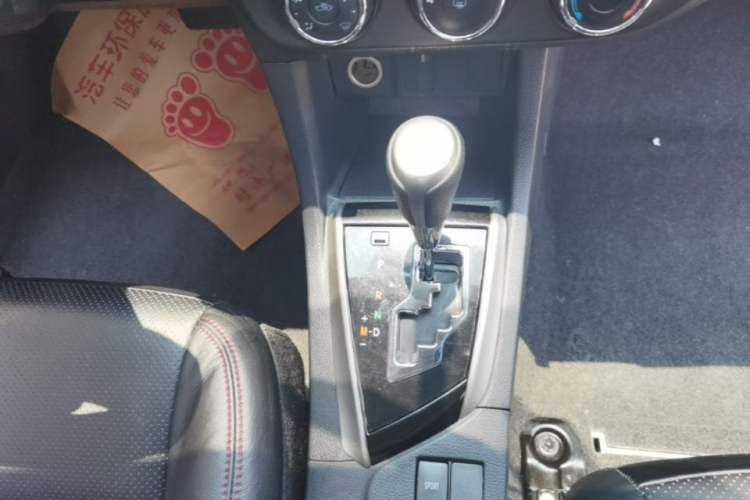 Used Toyota Levin 2014 1.6G CVT Elite Edition Gear Lever