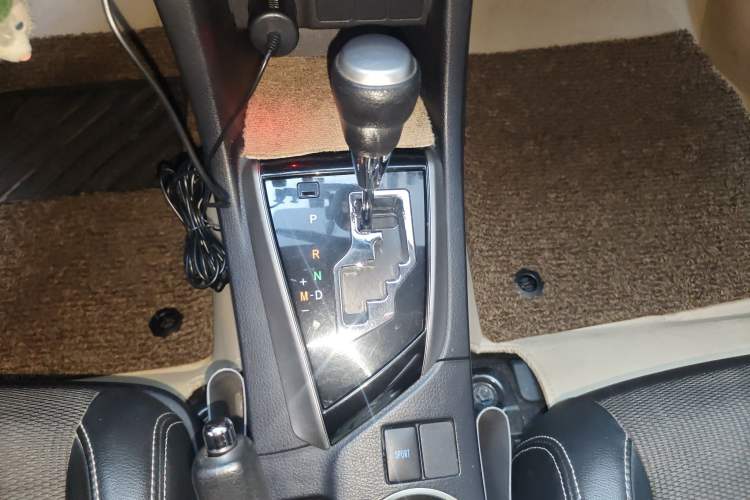 Used Toyota Levin 2014 1.6G-L CVT Leading Edition Gear Lever