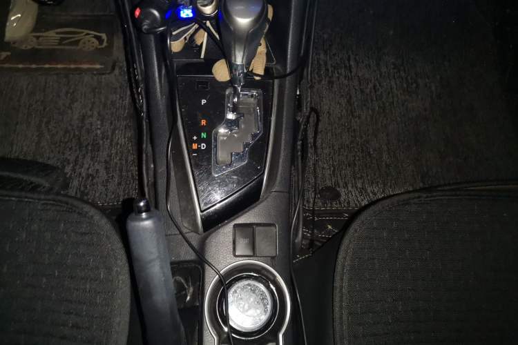 Used Toyota Levin 2014 1.6G CVT Elite Edition Gear Lever