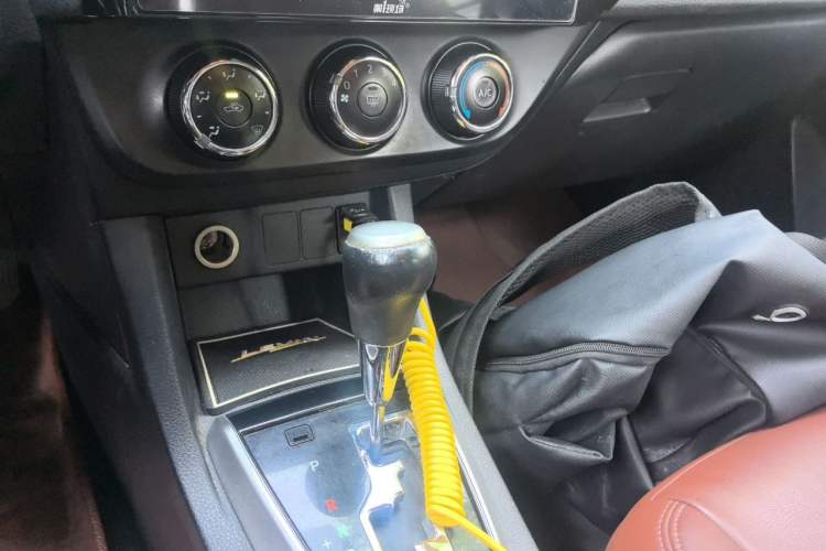 Used Toyota Levin 2014 1.8 GS CVT Elite Edition Gear Lever