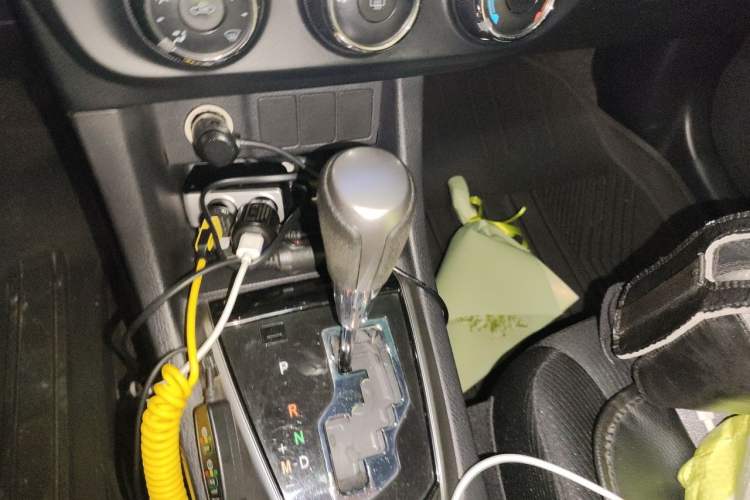 Used Toyota Levin 2014 1.6G CVT Elite Edition Gear Lever