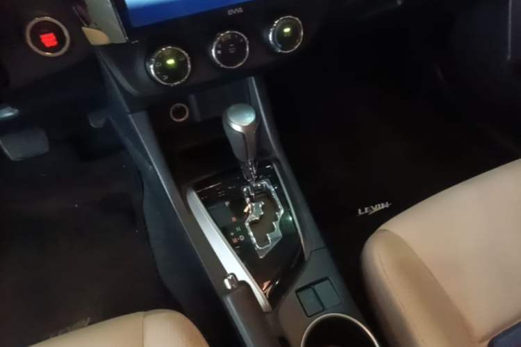 Used Toyota Levin 2014 1.6G CVT Elite Edition Gear Lever