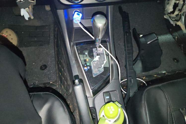 Used Toyota Levin 2014 1.6G CVT Elite Edition Gear Lever