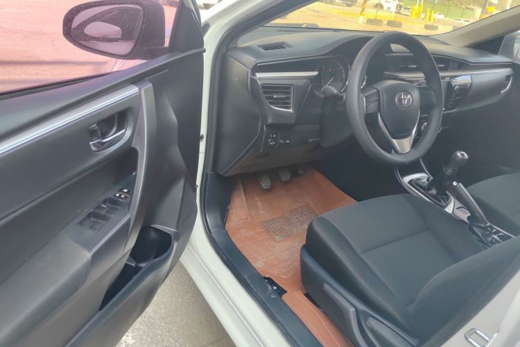 Used Toyota Levin 2014 1.6G Manual Elite Edition Interior 2