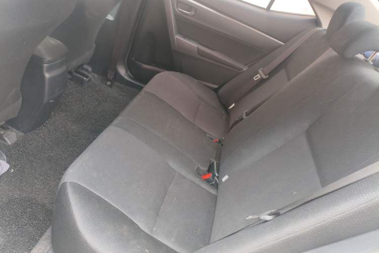 Used Toyota Levin 2014 1.6G CVT Elite Edition Interior 4