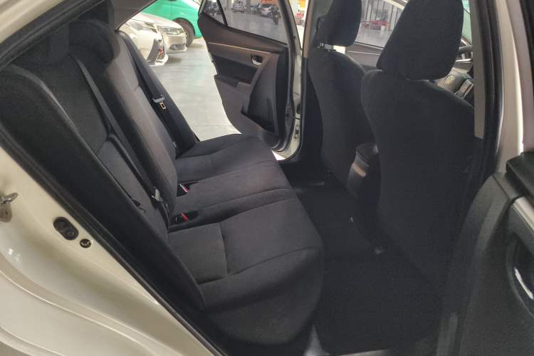 Used Toyota Levin 2014 1.6G Manual Elite Edition Interior 4