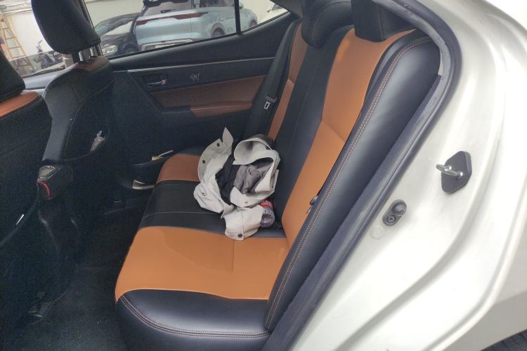 Used Toyota Levin 2014 1.6G CVT Elite Edition Interior 4