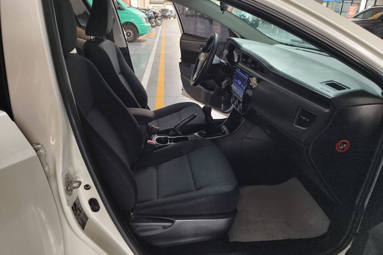 Used Toyota Levin 2014 1.6G Manual Elite Edition Interior 5