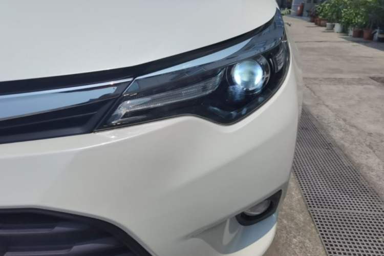 Used Toyota Levin 2014 1.6G CVT Elite Edition Left Front Headlight