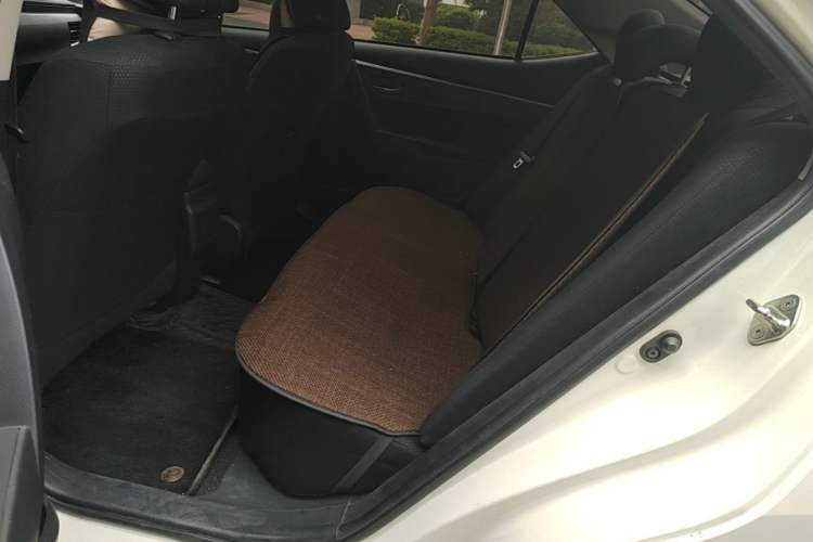 Used Toyota Levin 2014 1.6G CVT Elite Edition Left Rear Seat