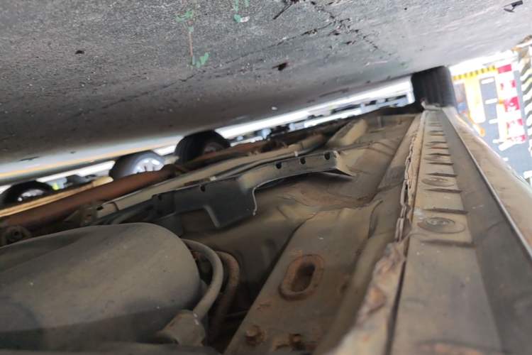 Used Toyota Levin 2014 1.6G CVT Elite Edition Left Side Sill