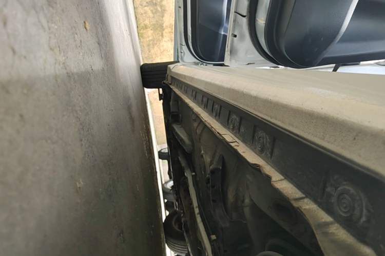 Used Toyota Levin 2014 1.6G CVT Elite Edition Left Side Sill