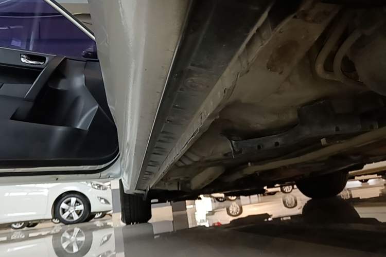 Used Toyota Levin 2014 1.6G CVT Elite Edition Left Side Sill