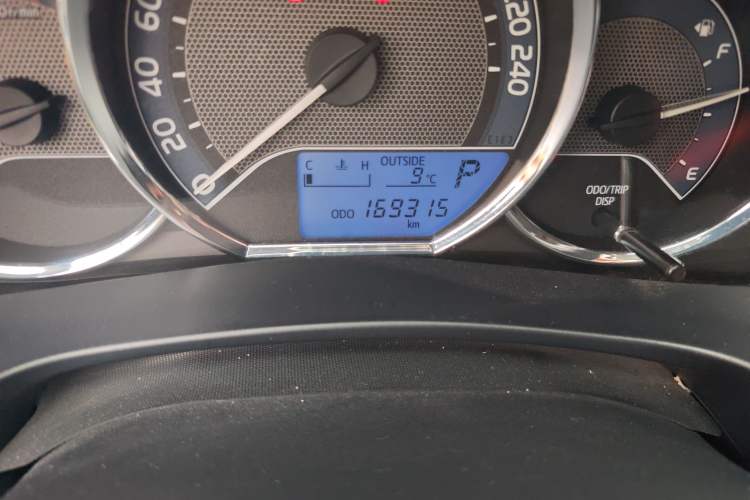 Used Toyota Levin 2014 1.6G CVT Elite Edition Odometer Close Up