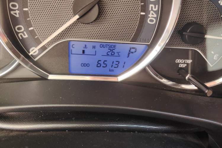 Used Toyota Levin 2014 1.6G CVT Elite Edition Odometer Close Up