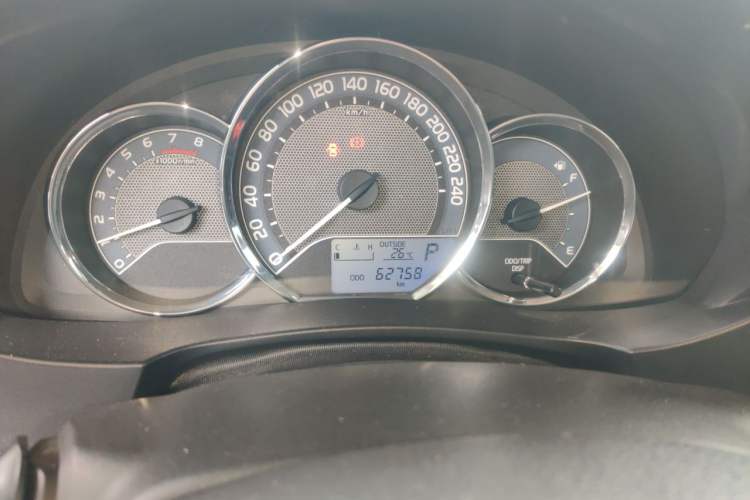 Used Toyota Levin 2014 1.6G CVT Elite Edition Odometer Close Up