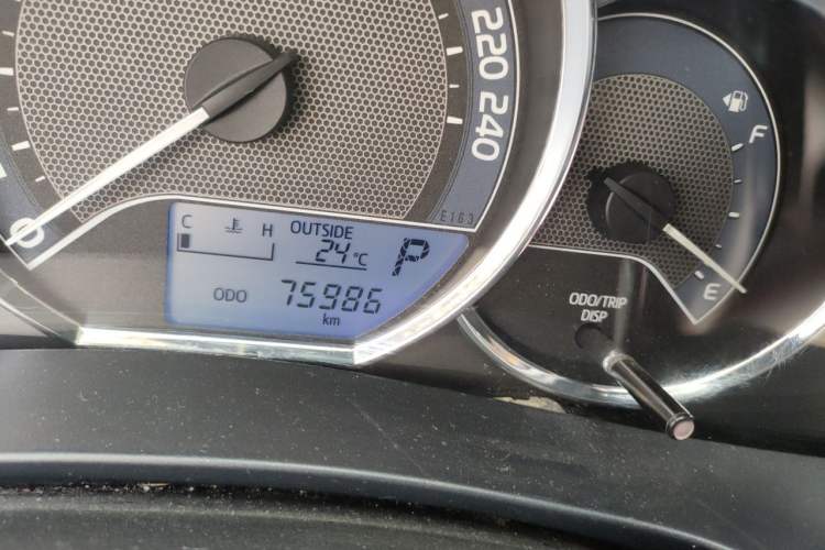 Used Toyota Levin 2014 1.6G CVT Elite Edition Odometer Close Up