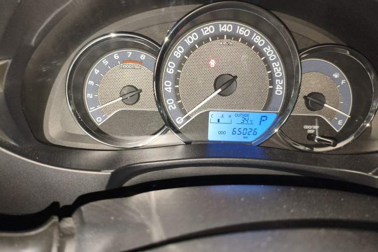 Used Toyota Levin 2014 1.6G CVT Elite Edition Odometer Close Up