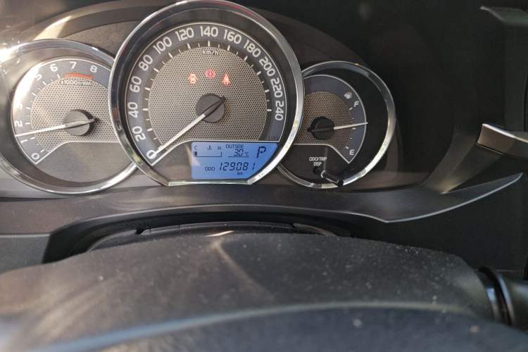 Used Toyota Levin 2014 1.6G CVT Elite Edition Odometer Close Up