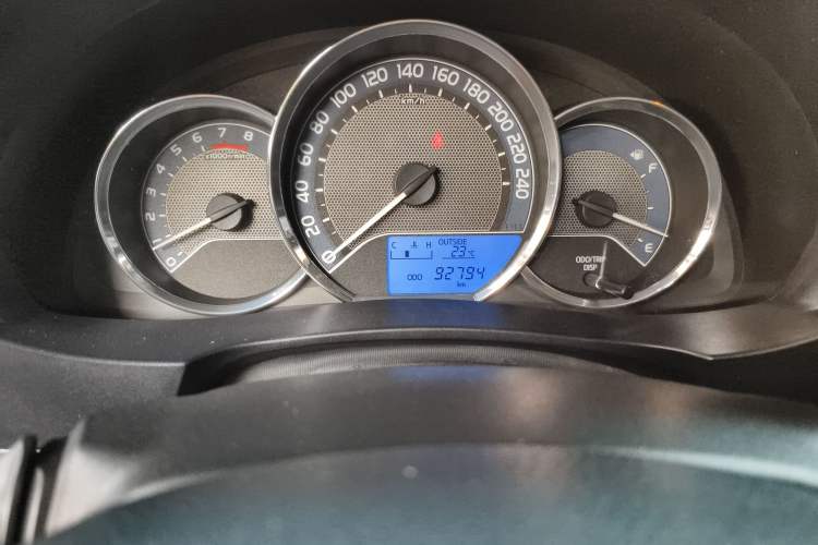Used Toyota Levin 2014 1.6G Manual Elite Edition Odometer Close Up