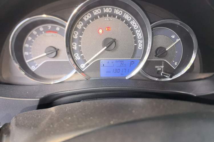 Used Toyota Levin 2014 1.6G CVT Elite Edition Odometer Close Up
