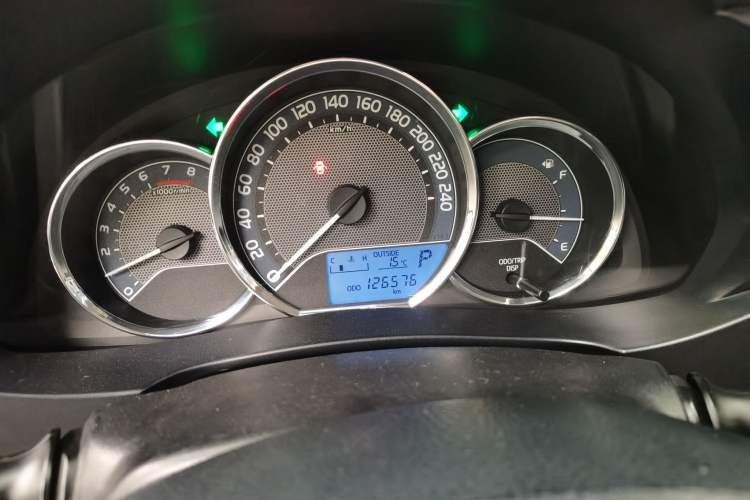 Used Toyota Levin 2014 1.6G CVT Elite Edition Odometer Close Up