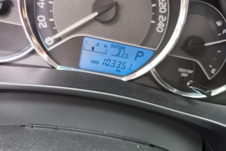 Used Toyota Levin 2014 1.6G CVT Elite Edition Odometer Close Up