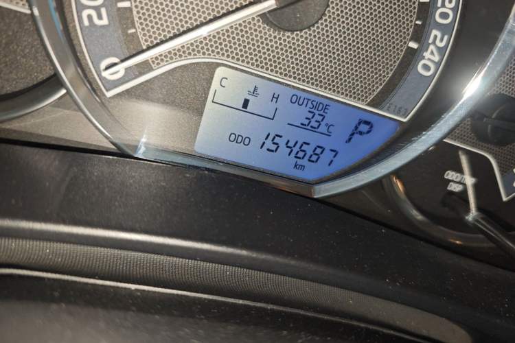 Used Toyota Levin 2014 1.6G CVT Elite Edition Odometer Close Up