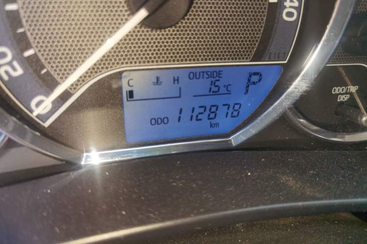 Used Toyota Levin 2014 1.6G CVT Elite Edition Odometer Close Up