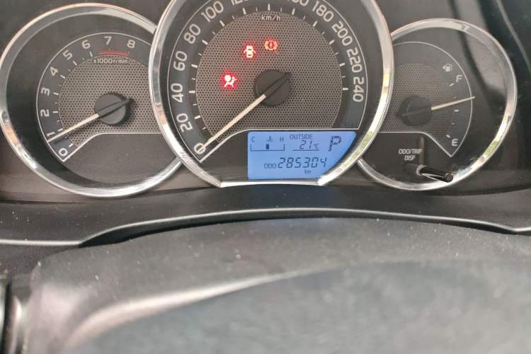 Used Toyota Levin 2014 1.6G CVT Elite Edition Odometer Close Up