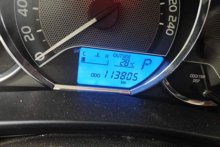 Used Toyota Levin 2014 1.6G CVT Elite Edition Odometer Close Up