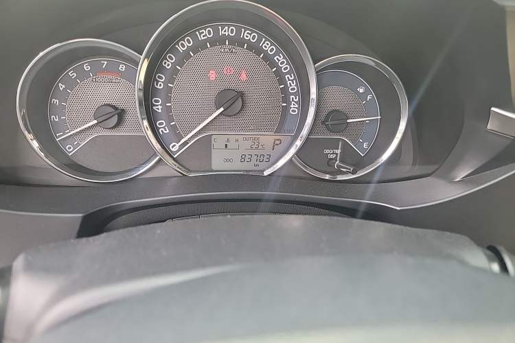 Used Toyota Levin 2014 1.6G CVT Elite Edition Odometer Close Up